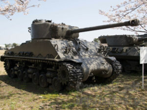 M4シャーマン、大戦中の傑作戦車です。 すぐやられるけど、わらわらわらわらわいてくる。戦いは数ですw