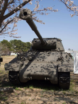M36ジャクソン駆逐戦車。 うっすらとシルエットがパンターに似ていると思うのは私だけなんでしょうか?おなかの下はM4チックですがw